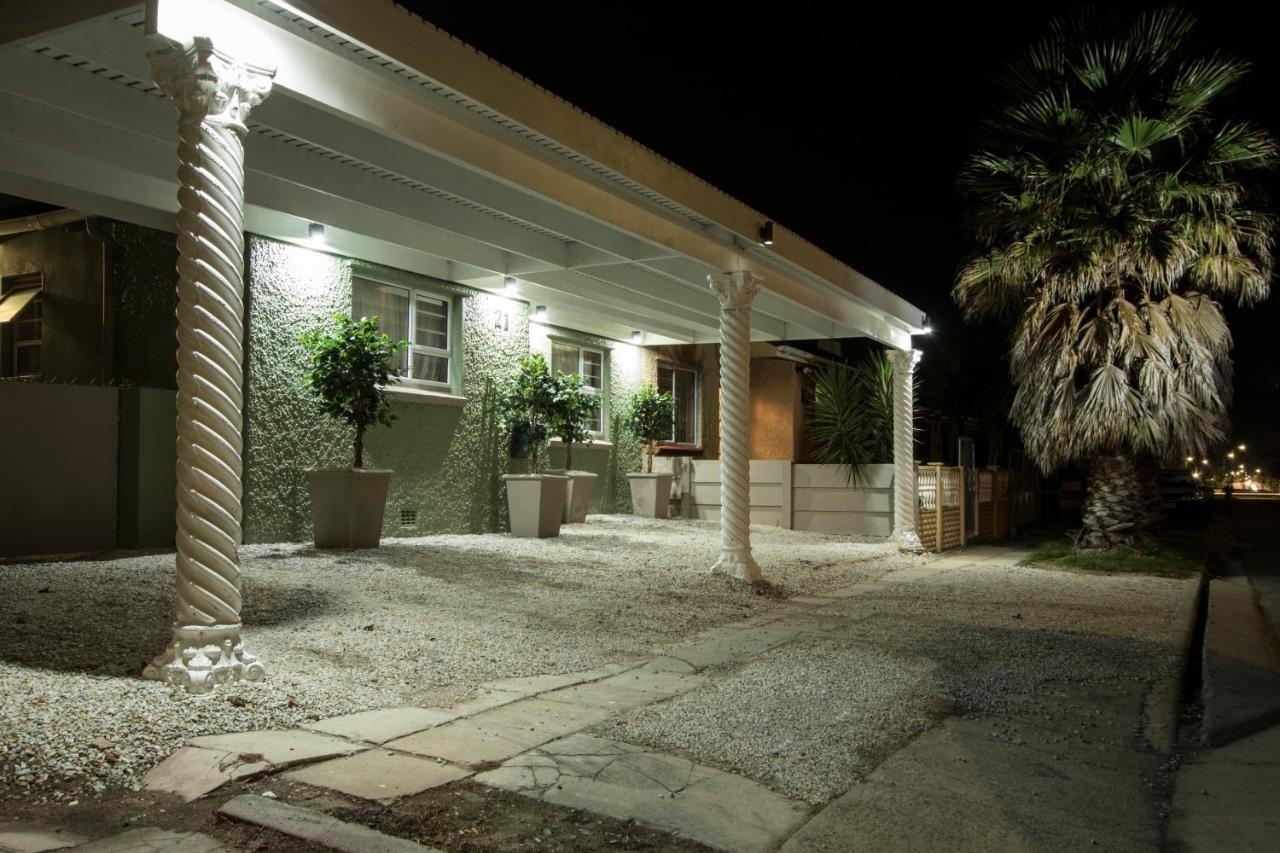Peace Love And Joy Self Catering Units Port Elizabeth Buitenkant foto
