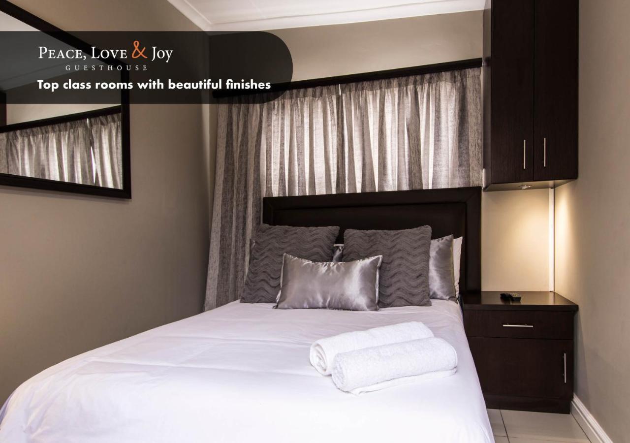 Peace Love And Joy Self Catering Units Port Elizabeth Buitenkant foto