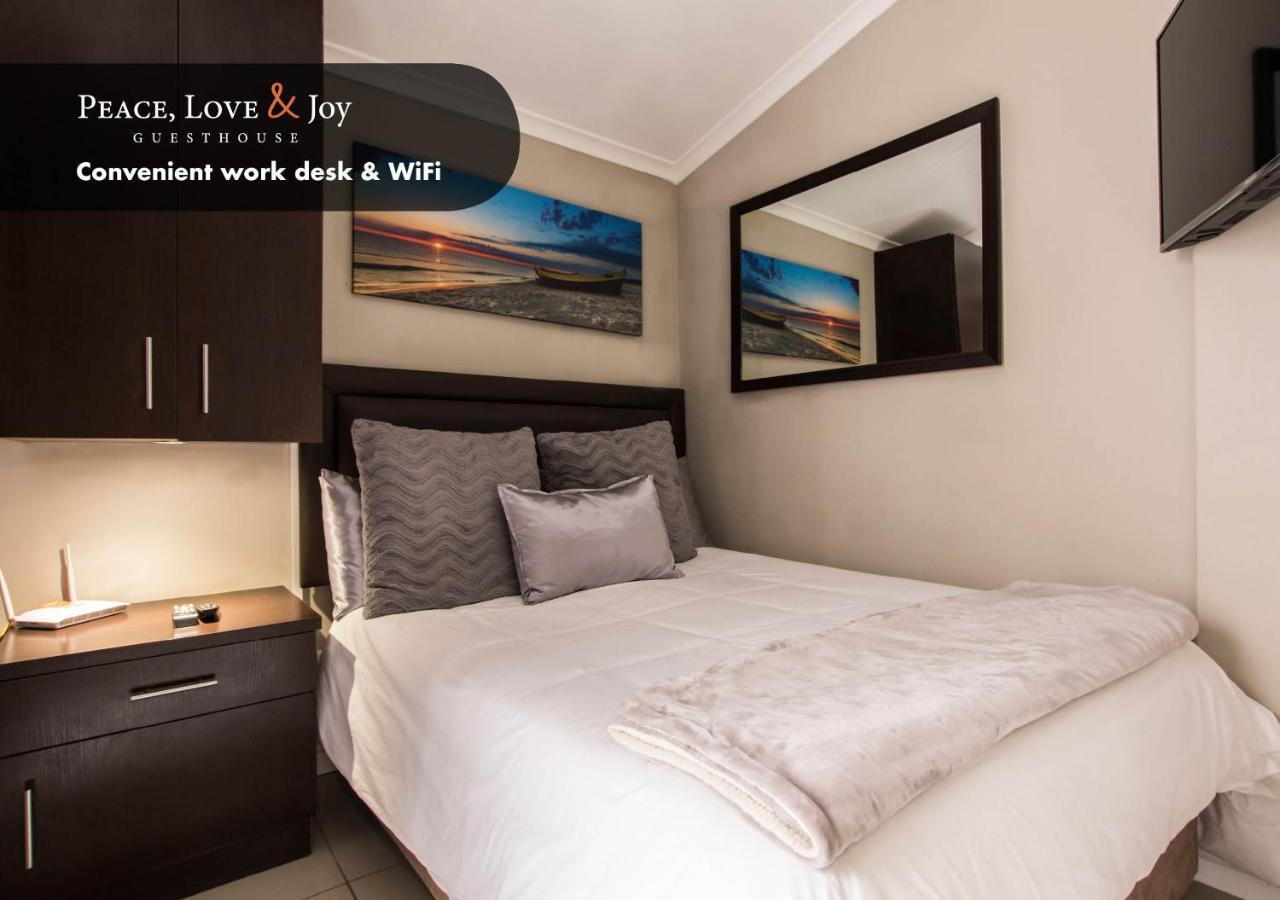 Peace Love And Joy Self Catering Units Port Elizabeth Buitenkant foto