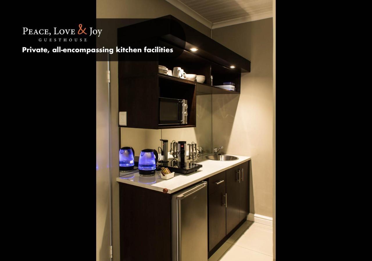 Peace Love And Joy Self Catering Units Port Elizabeth Buitenkant foto